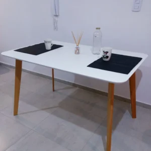 MESA ESCANDINAVA TAPA BLANCA O NEGRA
