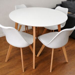 MESA 1.10 M + 4 SILLAS TULIP