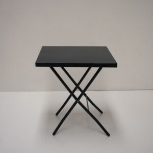 MESA Y SILLAS PLEGABLES