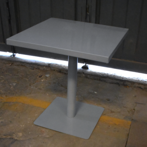 MESA 70 X 70 M CHAPA BASE CUADRADA