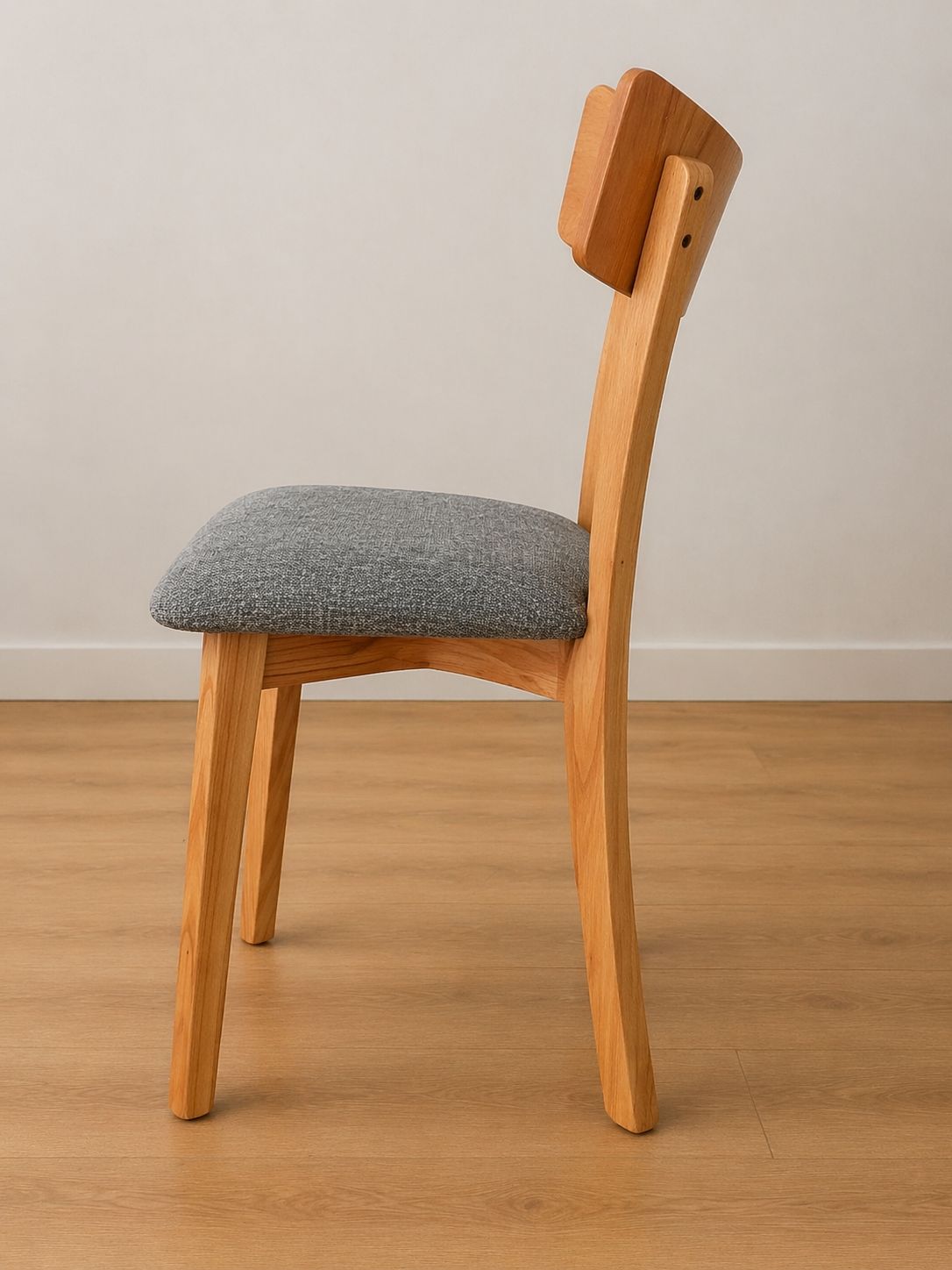 MESA DE 1.30 X 80 + 4 SILLAS ENGEL - Imagen 4