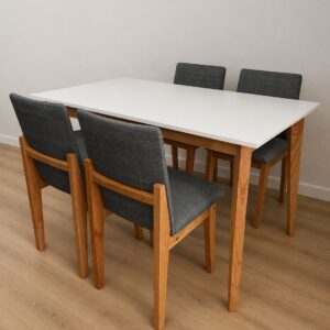 MESA DE 1.30 X 80 + 4 SILLAS GINER